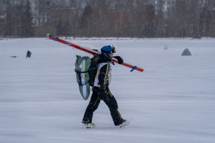 Обрушилась крыша здания горнолыжного комплекса в Новосибирске