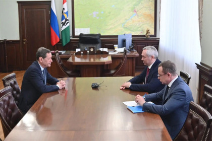 Травников и Жуков обсудили федеральную поддержку проектов Новосибирской области