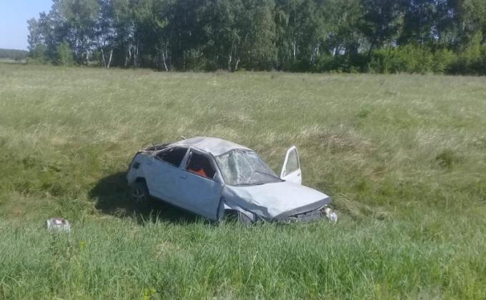 «Лада» с пьяным водителем улетела в кювет в Чистоозерном районе – погиб подросток