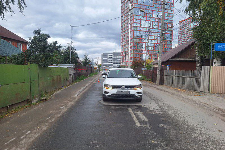 Школьник попал под колеса автомобиля в Новосибирске