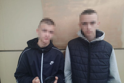 Подростки устроили стрельбу в «Пятерочке» Новосибирска