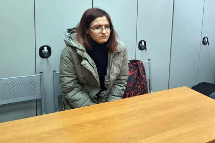 Девушку с зеленкой наказали за порчу бюллетеней на выборах в Новосибирске