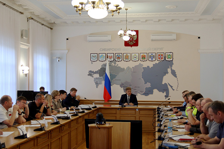 Полпред обсудил вопросы строительства ЦКП «СКИФ» с представителями научного сообщества и подрядных организаций