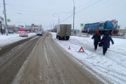 «ГАЗель» сбила школьницу на дороге в Новосибирске