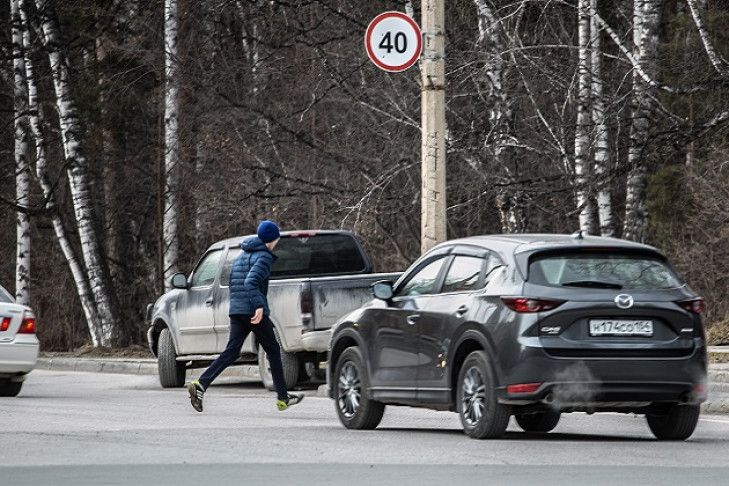 Штрафы для пешеходов хотят ужесточить новосибирские автомобилисты