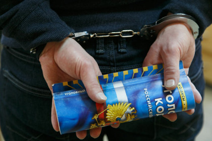 Шубу за 150 тысяч рублей тайно вынес из магазина новосибирец