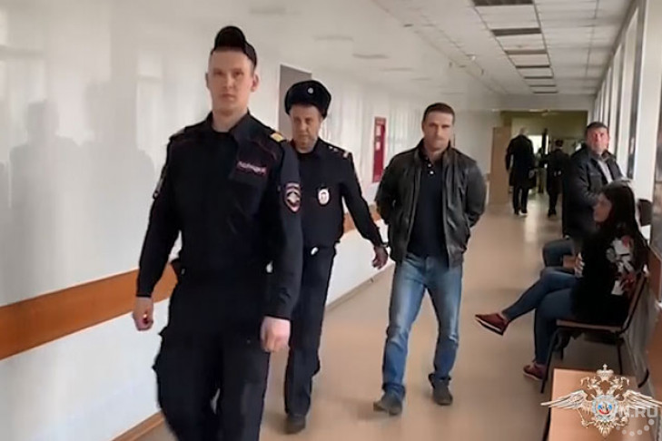 Бандитов с пулеметом задержали в Новосибирске