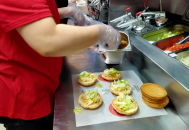 Внедрение ГОСТа готовой еды привлечет в новосибирские магазины покупателей