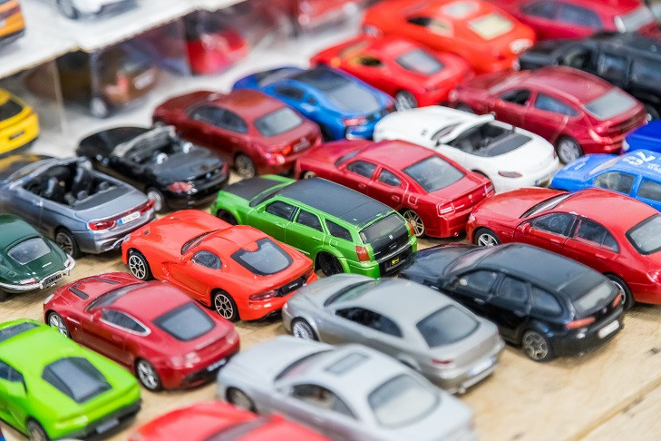 Автосалон заплатит новосибирцу двойную цену за бракованную Lada Vesta