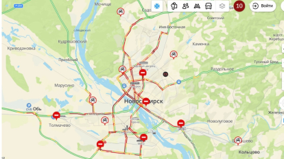 Новосибирск встал в 10-балльных пробках вечером 13 января