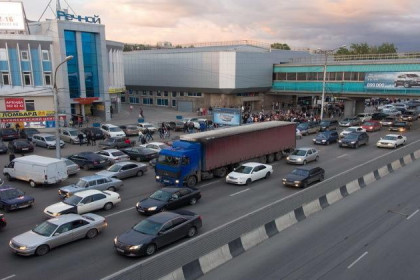 Иностранные права водителей-профессионалов больше не действуют в России