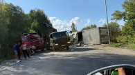 Грузовик опрокинулся после ДТП в Дзержинском районе Новосибирска