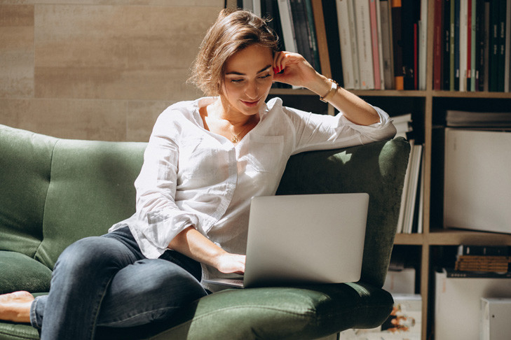 Жители Новосибирска рассчитывают увеличить доход в среднем на 17% после обучения работе с нейросетями