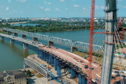 Строители возвели 25 вантовых пар на четвертом мосту в Новосибирске