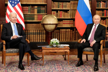 «Встреча двух лидеров – это уже хорошо»: новосибирские политологи прокомментировали итоги саммита Путина и Байдена