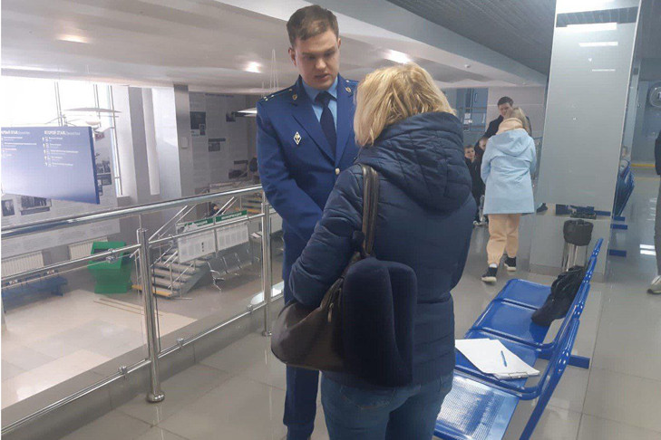 Задержку вылетов в Сочи из Новосибирска проверяет транспортная прокуратура