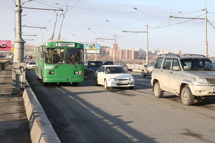 Муниципальный транспорт вернули к докоронавирусному расписанию в Новосибирске