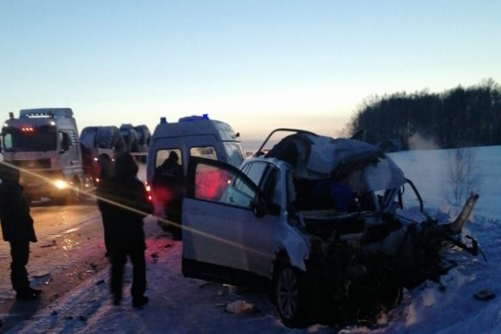 Жертва автоаварии под Новосибирском скончалась в больнице