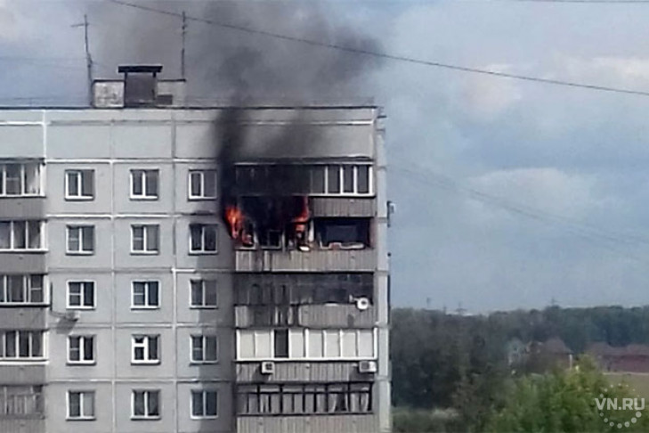 «Думали, труп, но еще живой» – квартира повторно загорелась в Новосибирске