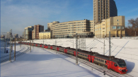 В Новосибирской области запустили второй по длине пригородный поезд в России