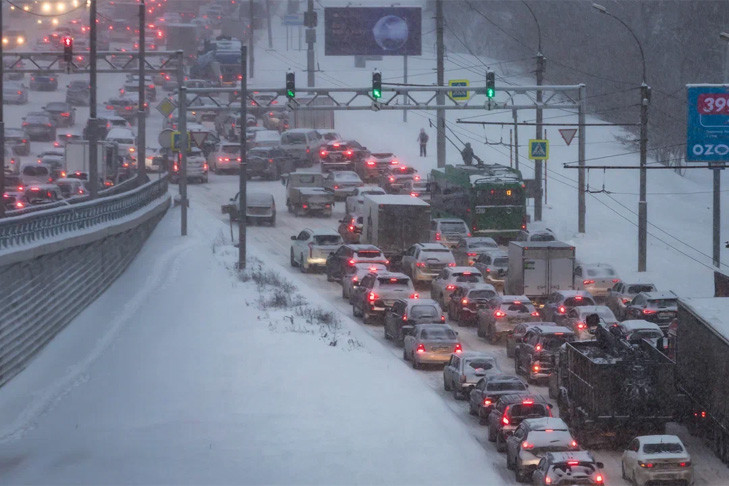 Новосибирец предстанет перед судом за обман при продаже «блатного» госномера