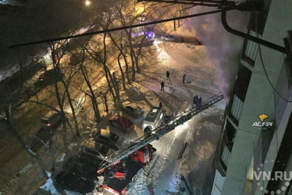 Спасаясь от пожара, девушка спрыгнула с четвертого этажа на Горском