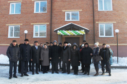 Более 100 маслянинцев получили ключи от квартир - нацпроект «Жилье и городская среда»