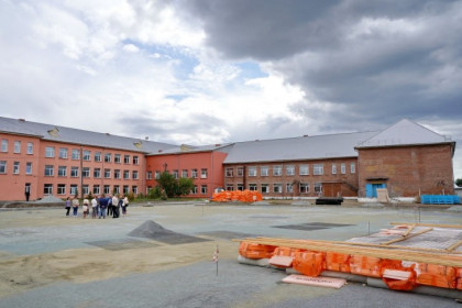 Умную спортплощадку строят по народной программе в селе Толмачево под Новосибирском