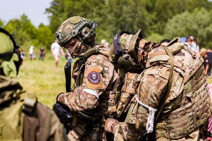 Единовременную выплату контрактникам до 2-х млн рублей увеличили в Новосибирской области