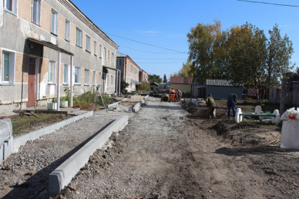 Конец разрухе: двор многоквартирного дома облагородят в Здвинске