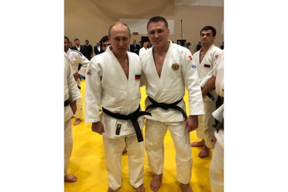 Тренировку с Путиным провел ордынский дзюдоист