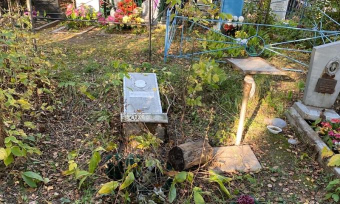 Пьяный разрушитель могил напугал посетителей кладбища в Новосибирске