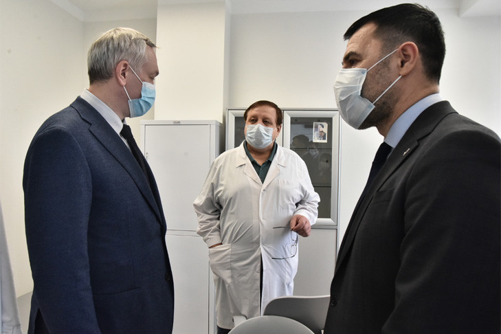 Андрей Травников оценил уровень поликлиники Краснозерской ЦРБ