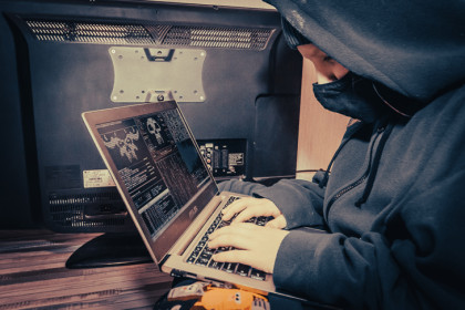 ЦБ РФ: в Новосибирске жертвы мошенников это мужчины со средним доходом