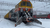 С железных дорог Новосибирской области вывезли 500 поездов снега