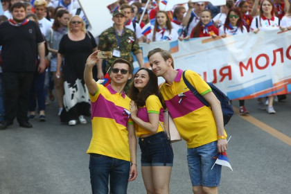День России в центре Новосибирска отметили тысячи горожан 