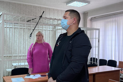 Заправщик Удоденко отправился в СИЗО Новосибирска за травмированную ногу полицейского