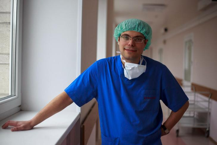 Звание «Заслуженный врач РФ» присвоили новосибирскому хирургу Ивану Поршенникову