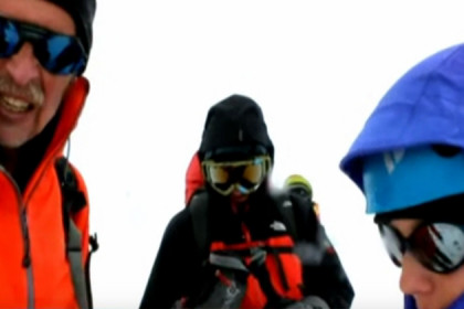 Штурмовать Эверест готовятся альпинисты из Новосибирска