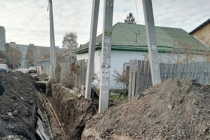 Мэрия прокомментировала порыв теплосетей в 1-м переулке Костычева