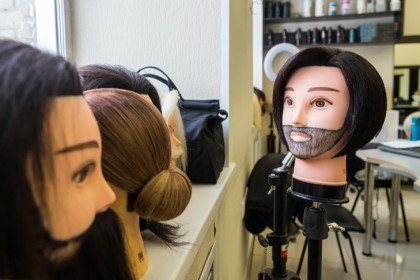 Врачи ГКБ №34 призвали новосибирцев отказаться от фена весной-2026