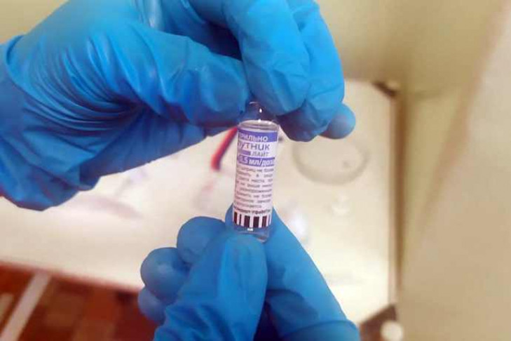 Вакцинация иностранных граждан стартовала в Новосибирской области 