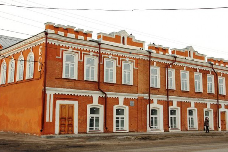 Ремонт районного дома культуры продолжается в Куйбышеве