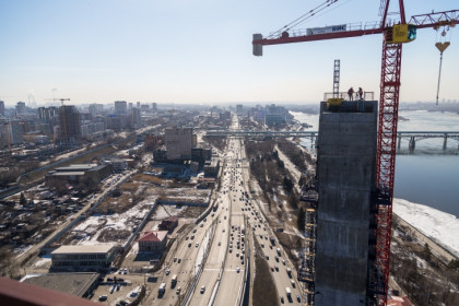 Как на ладони: строители показали Новосибирск с высоты пилона четвертого моста