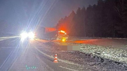 КамАЗ насмерть сбил новосибирца на Чуйском тракте