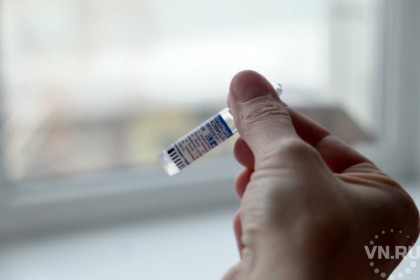 Прививка от COVID-19 не защищает от гриппа: популярный миф развеяла врач в Новосибирске