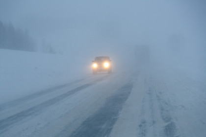 В Новосибирской области из-за бурана перекрыли трассы