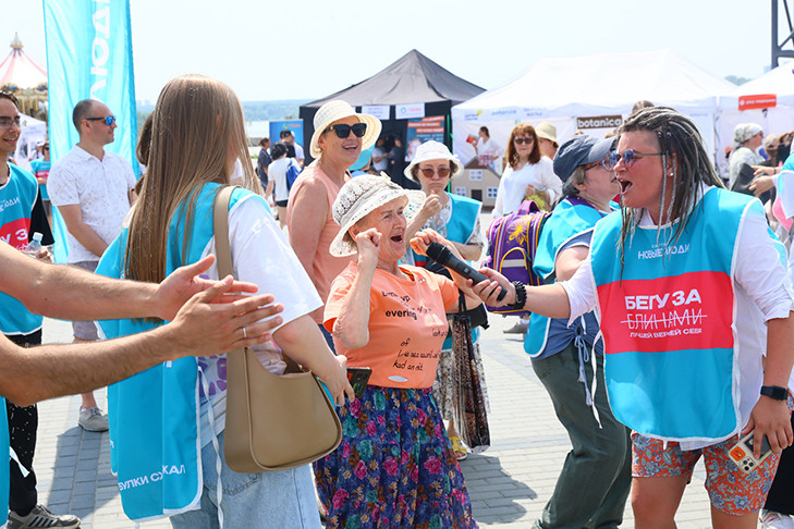 В Новосибирске партия «Новые люди» запустила бесплатный курс по похудению «Стройная страна»
