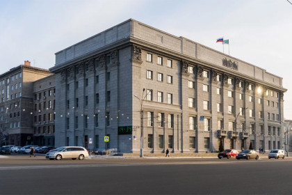Платная парковка на 106 машин появится у мэрии в Новосибирске