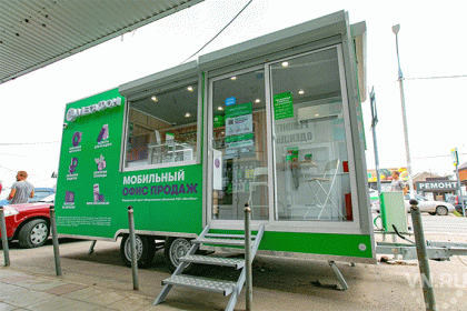 В отдаленные районы Новосибирской области МегаФон отправит передвижной магазин